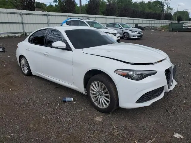 2022 ALFA ROMEO GIULIA