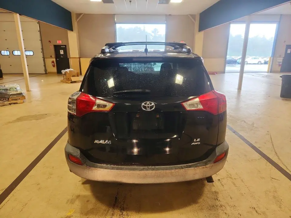 2013 TOYOTA RAV4 LE  