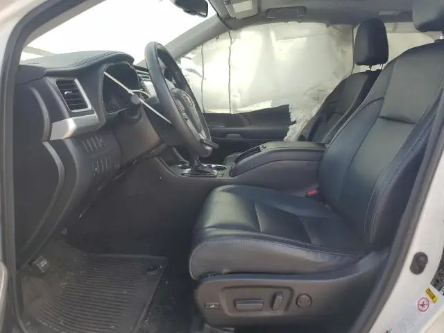 2016 TOYOTA HIGHLANDER XLE  