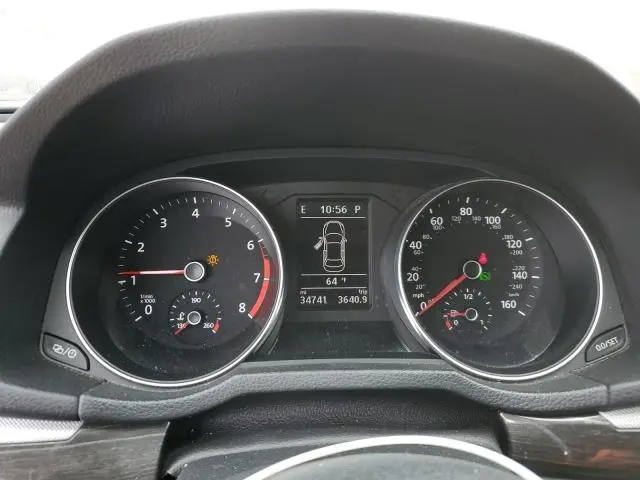 2018 VOLKSWAGEN PASSAT SE  