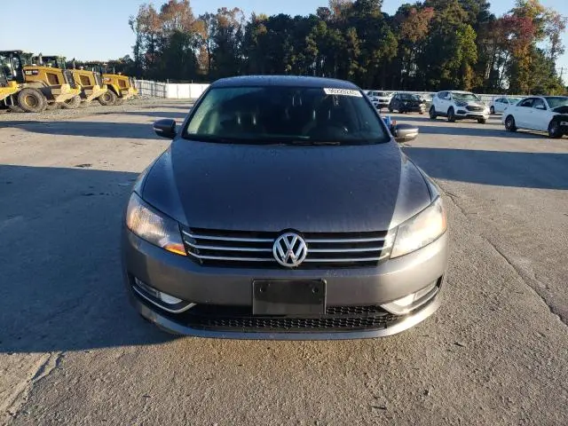 2015 VOLKSWAGEN PASSAT S  