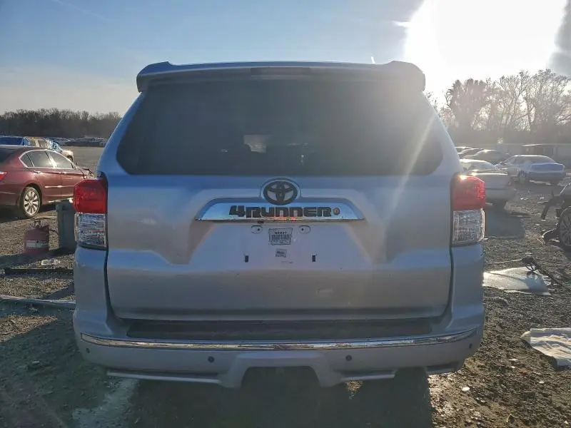 2013 TOYOTA 4RUNNER SR5  