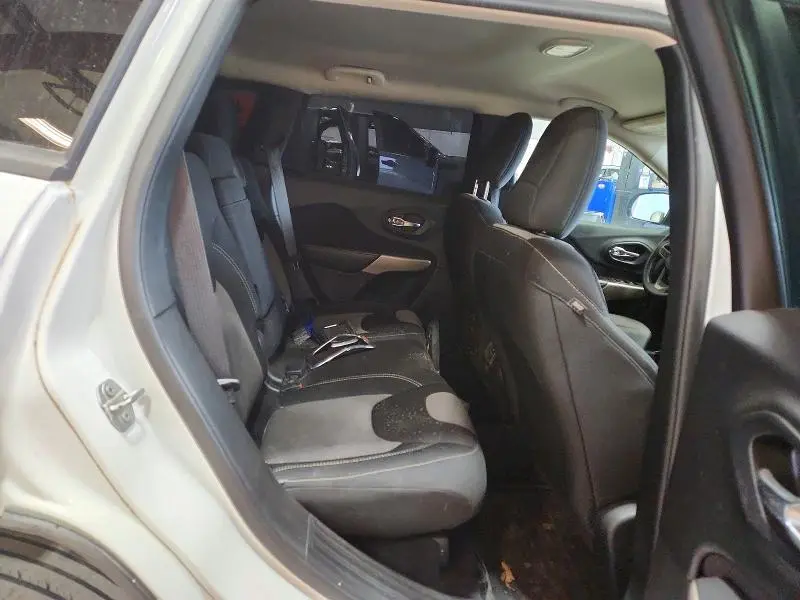 2017 JEEP CHEROKEE SPORT  