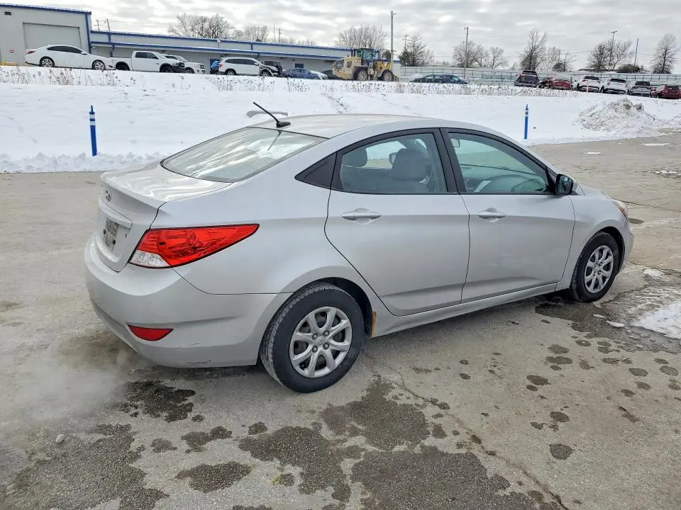 2013 HYUNDAI ACCENT GLS  