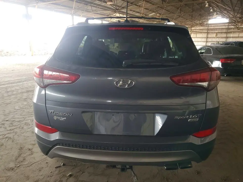 2016 HYUNDAI TUCSON SPORT  