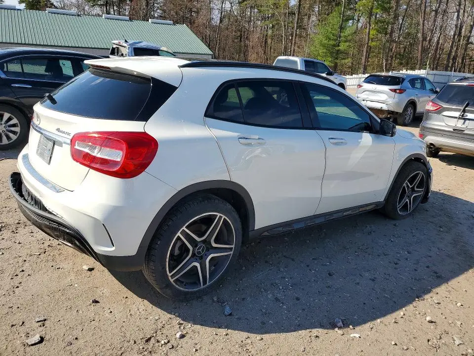 2017 MERCEDES-BENZ GLA 250 4MATIC  