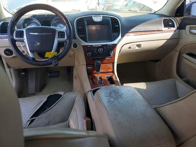 2011 CHRYSLER 300 LIMITED  