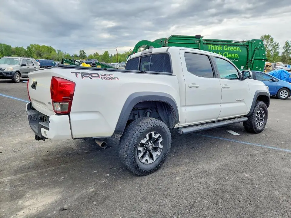2016 TOYOTA TACOMA SR5 V6  