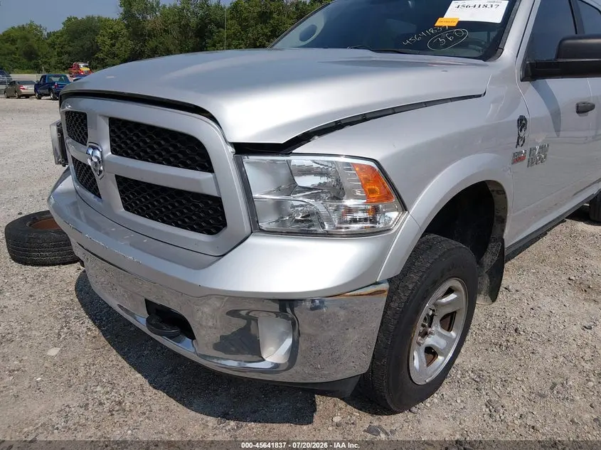 2017 RAM 1500 SLT