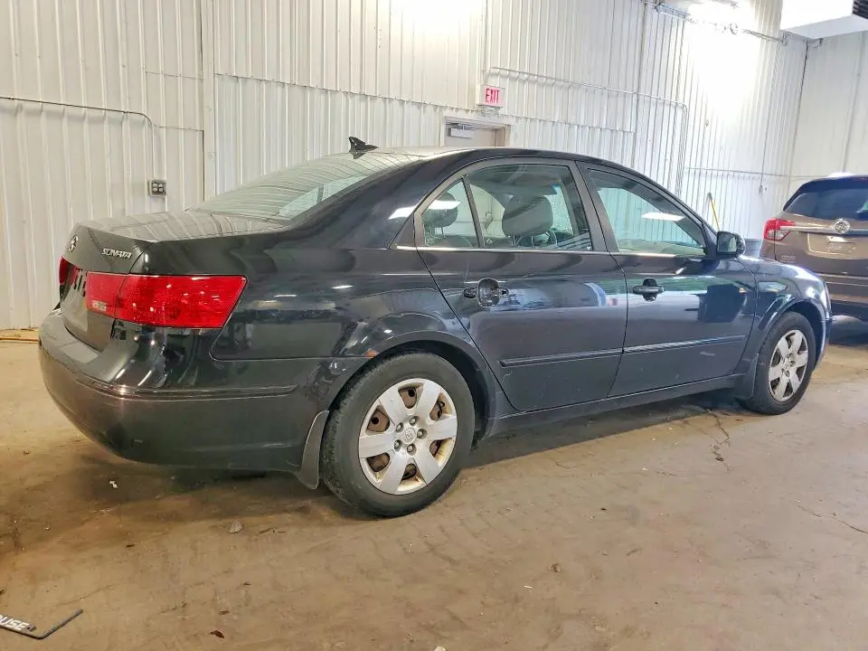 2010 HYUNDAI SONATA GLS  