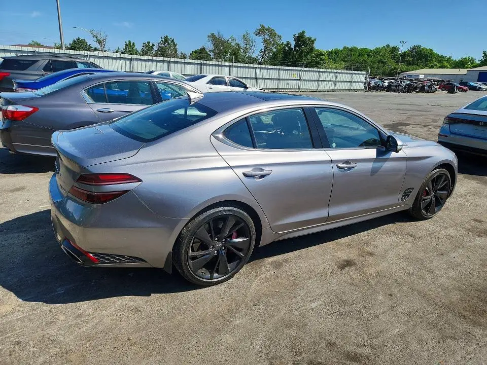 2023 GENESIS G70 3.3T STANDARD  