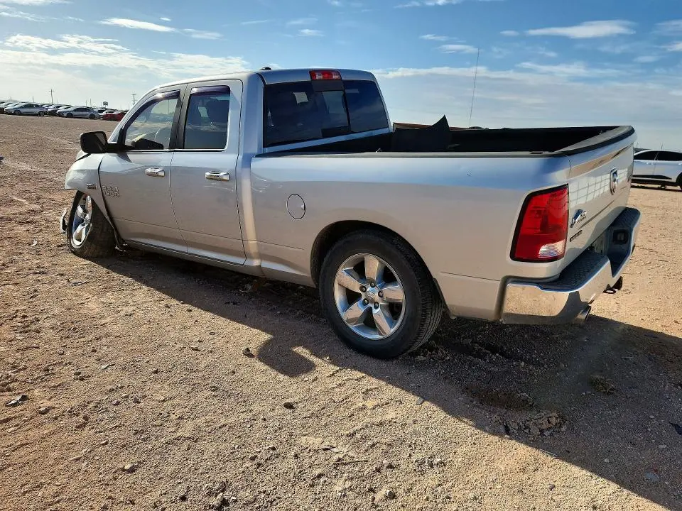 2015 RAM 1500 SLT  