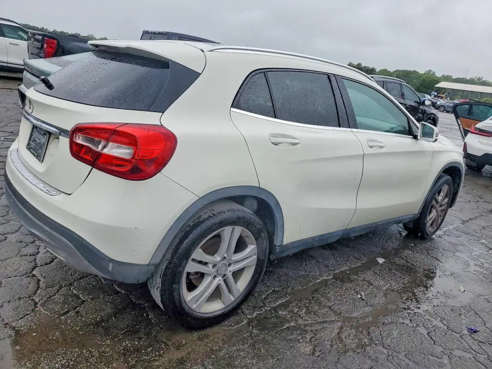 2016 MERCEDES-BENZ GLA 250  