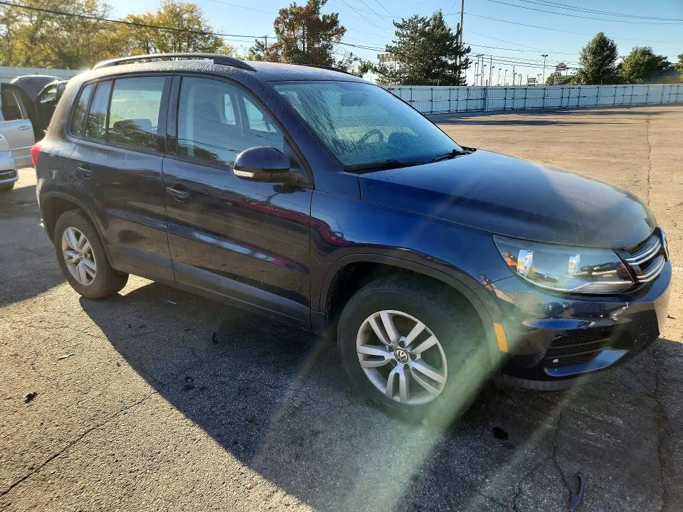 2015 VOLKSWAGEN TIGUAN S  