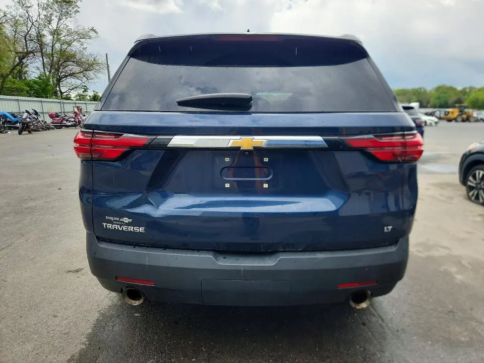2023 CHEVROLET TRAVERSE LT  