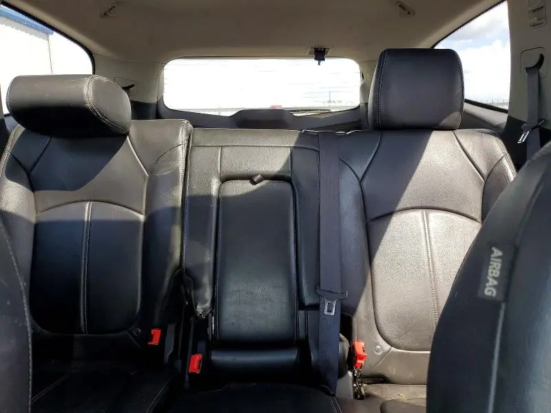 2014 CHEVROLET TRAVERSE LT  