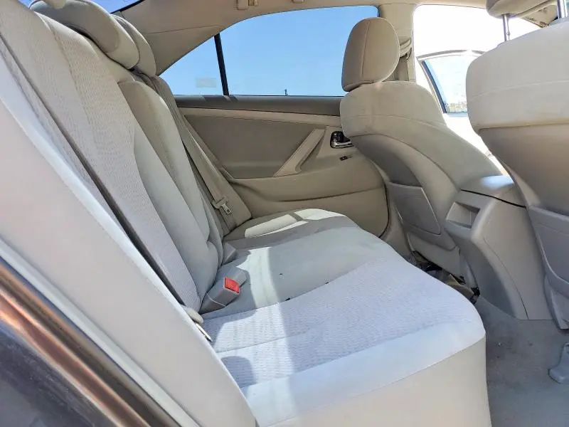 2011 TOYOTA CAMRY LE  