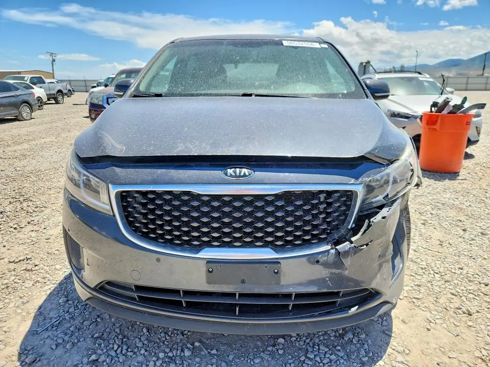 2017 KIA SEDONA   