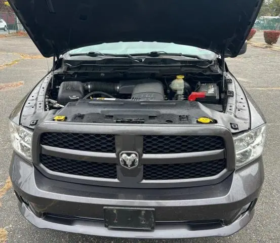 2018 RAM 1500 ST