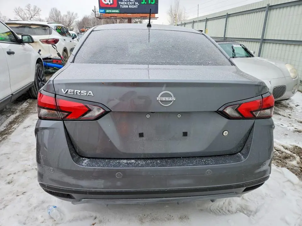2024 NISSAN VERSA S  
