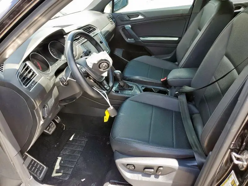 2020 VOLKSWAGEN TIGUAN SE  