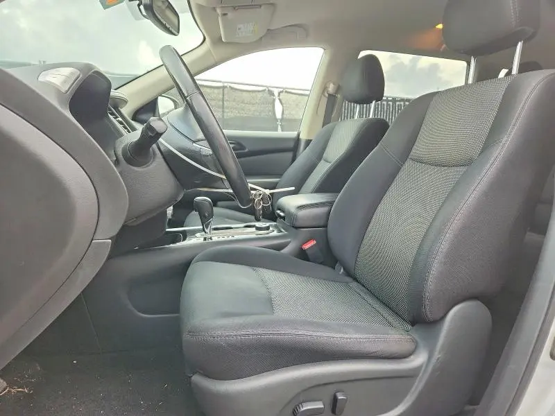 2019 NISSAN PATHFINDER SV  