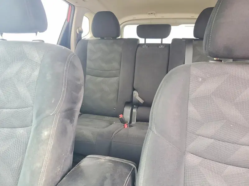 2015 NISSAN ROGUE SV  
