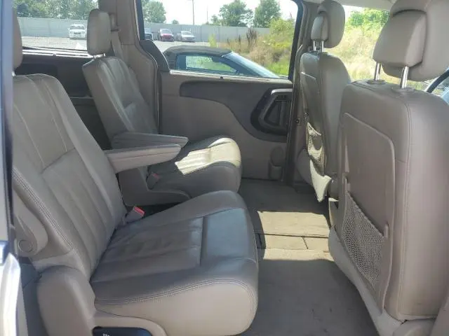 2013 CHRYSLER TOWN & COUNTRY TOURING L  