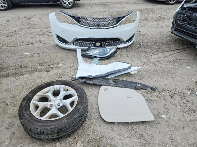 2017 CHRYSLER PACIFICA TOURING L PLUS  