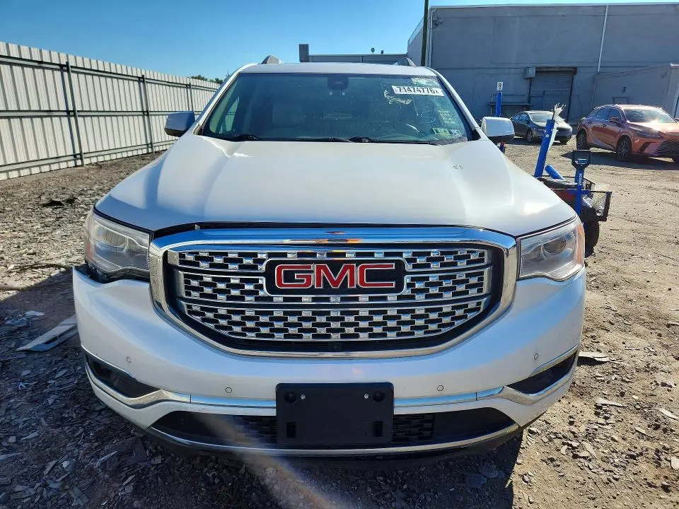 2017 GMC ACADIA DENALI  