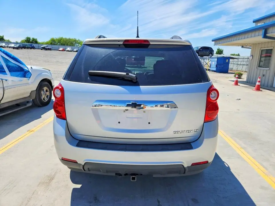 2010 CHEVROLET EQUINOX LT  