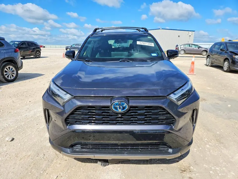2023 TOYOTA RAV4 XSE  