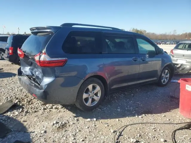 2016 TOYOTA SIENNA LE  