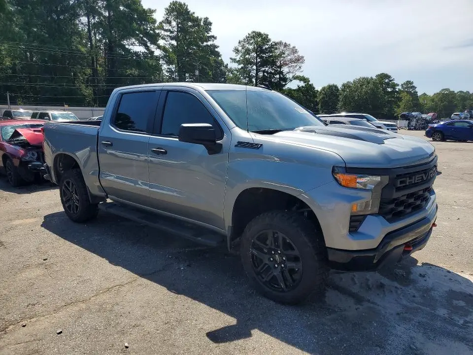 2026 CHEVROLET SILVERADO K1500 TRAIL BOSS CUSTOM  
