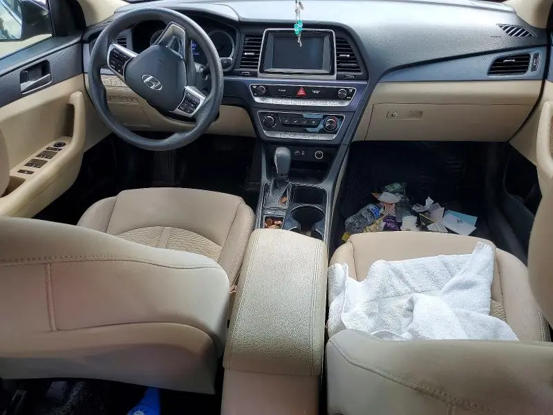 2019 HYUNDAI SONATA SE  