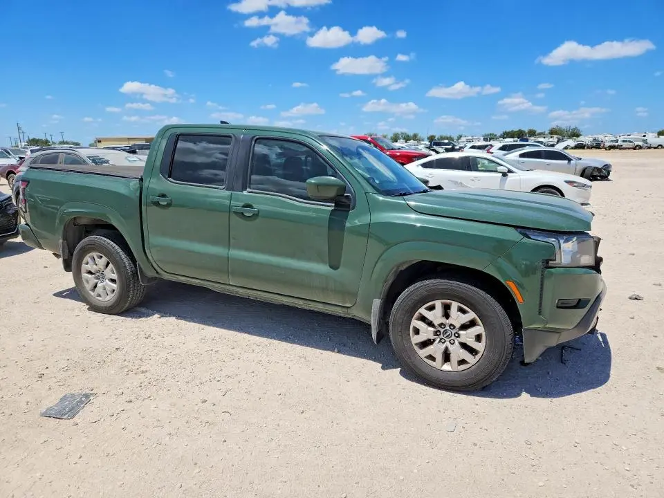 2022 NISSAN FRONTIER SV  