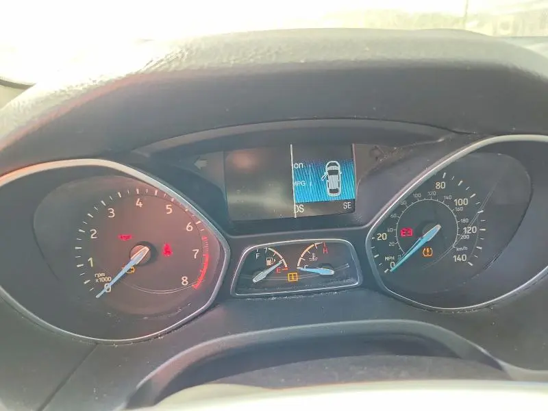 2015 FORD FOCUS SE  