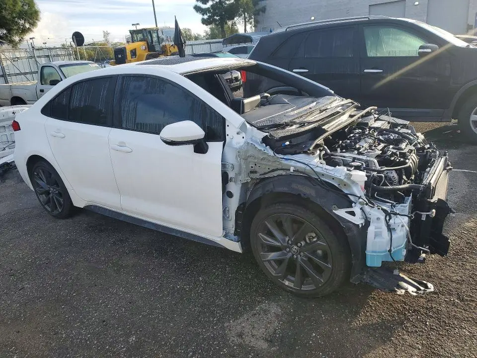 2025 TOYOTA COROLLA SE  