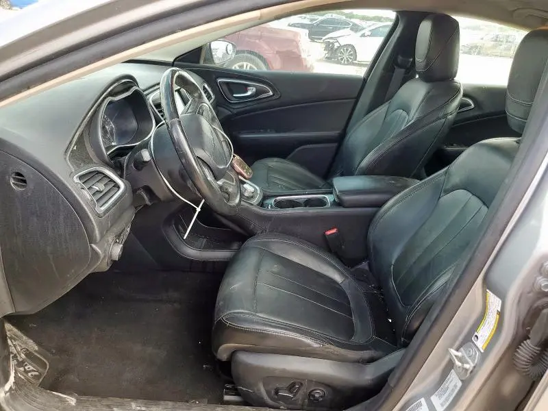 2016 CHRYSLER 200 C  