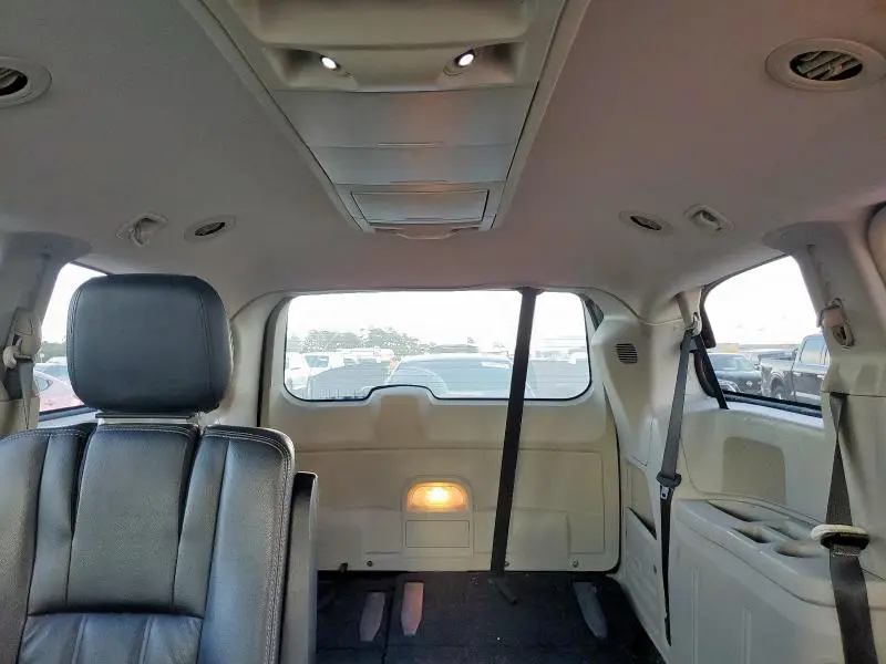 2014 CHRYSLER TOWN & COUNTRY TOURING  