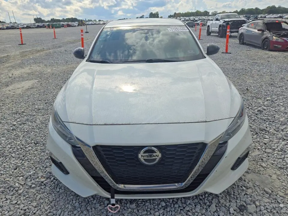 2020 NISSAN ALTIMA SR  