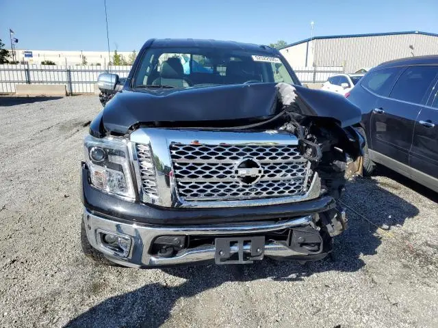 2019 NISSAN TITAN SV