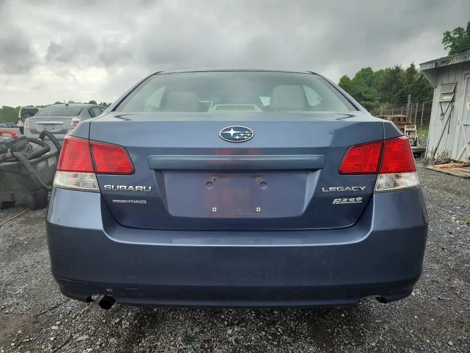 2013 SUBARU LEGACY 2.5I PREMIUM  