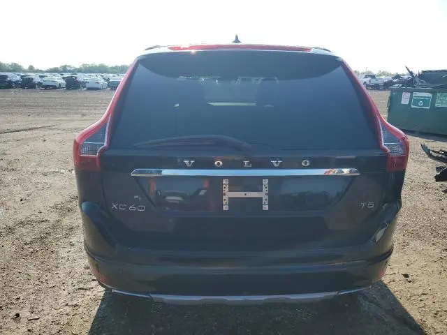 2016 VOLVO XC60 T5 PREMIER  