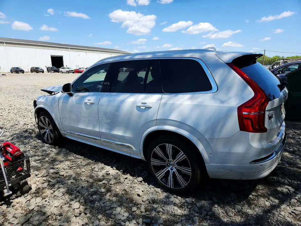 2024 VOLVO XC90 PLUS  