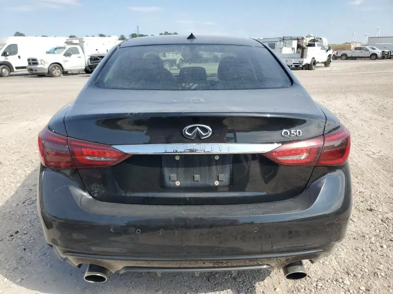 2018 INFINITI Q50 LUXE