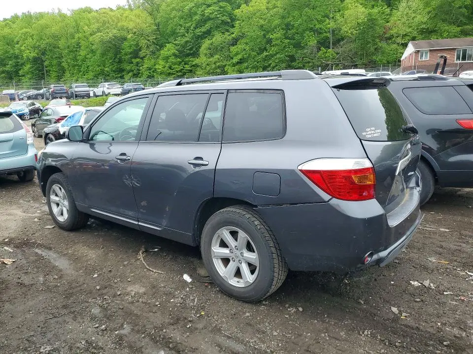 2010 TOYOTA HIGHLANDER SE  