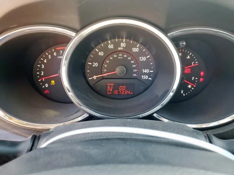 2011 KIA SORENTO BASE  
