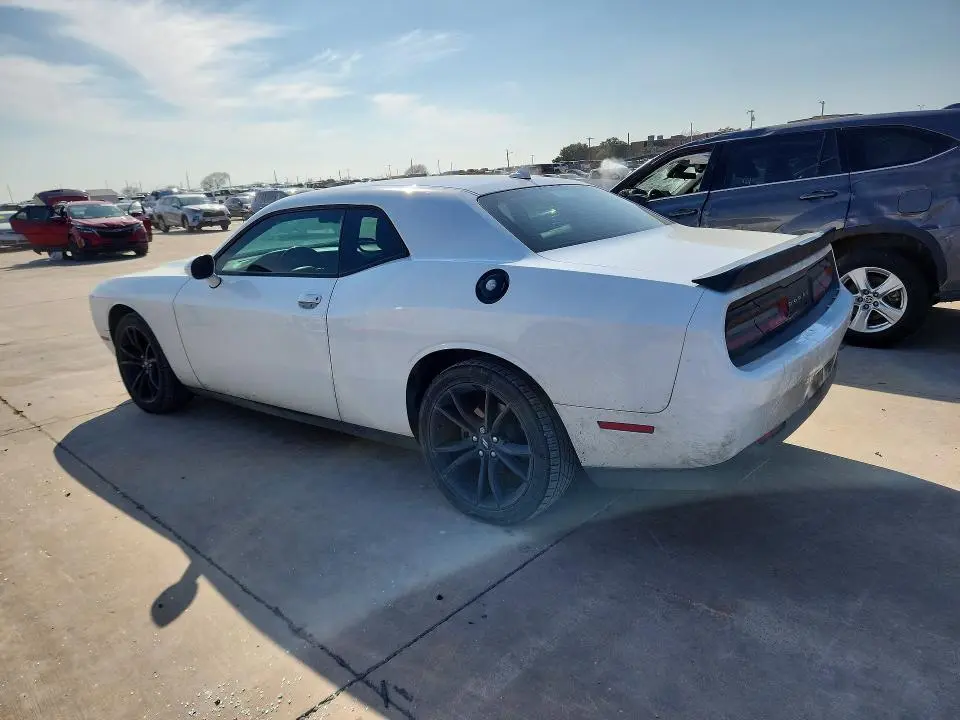 2018 DODGE CHALLENGER SXT  