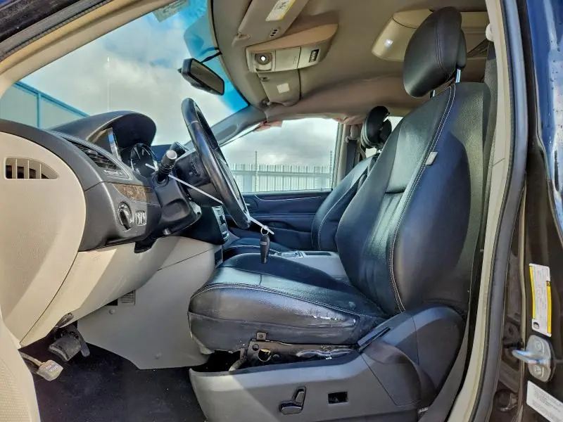 2014 CHRYSLER TOWN & COUNTRY TOURING  